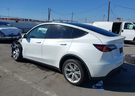 2021 Tesla Model Y Standard Range Rear-Wheel Drive из США, поврежденный, VIN 5YJYGDED4MF110400